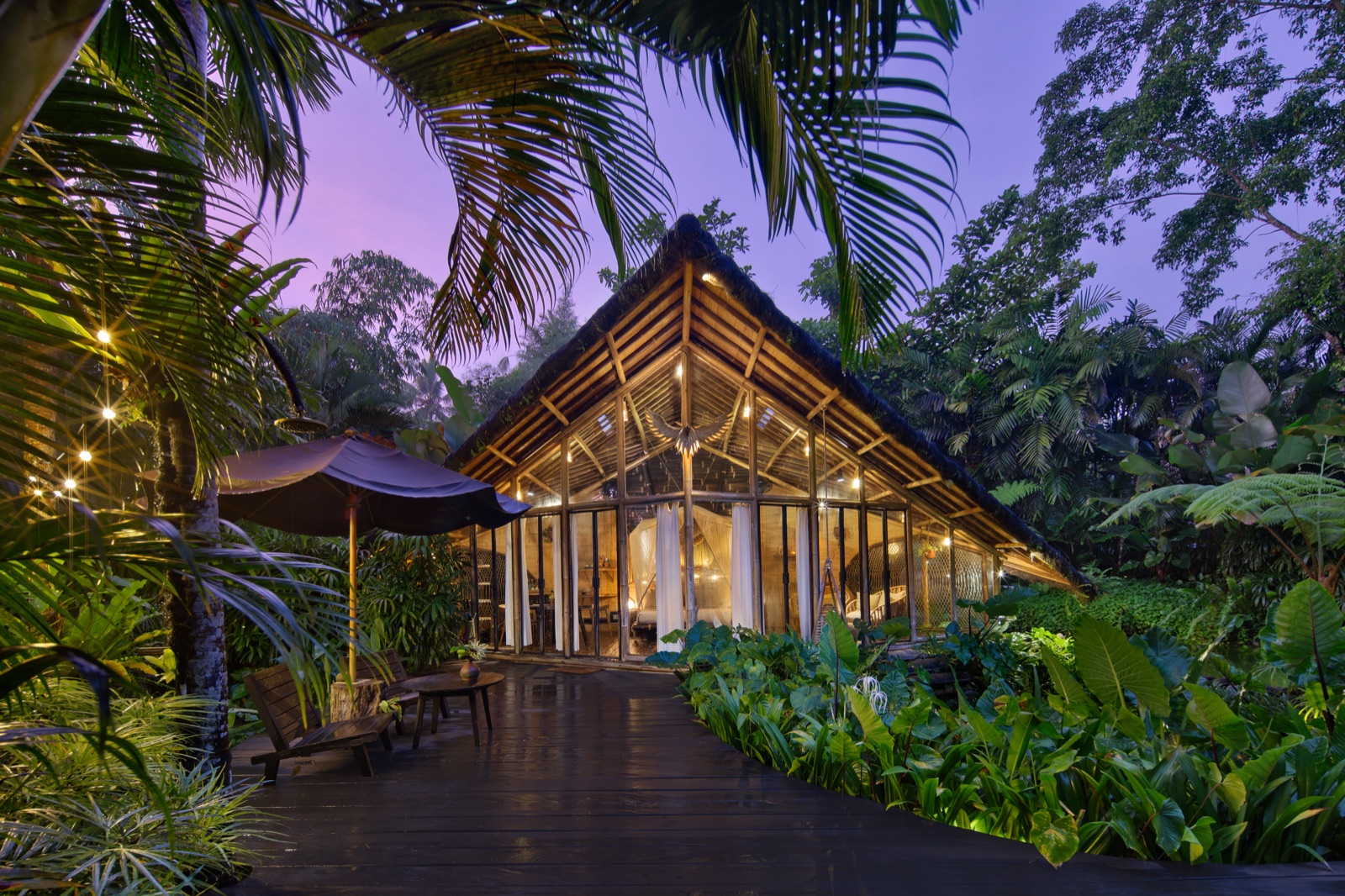 hideout falcon, romantic honeymoon bamboo villa with a heated stone jacuzzi, East Bali